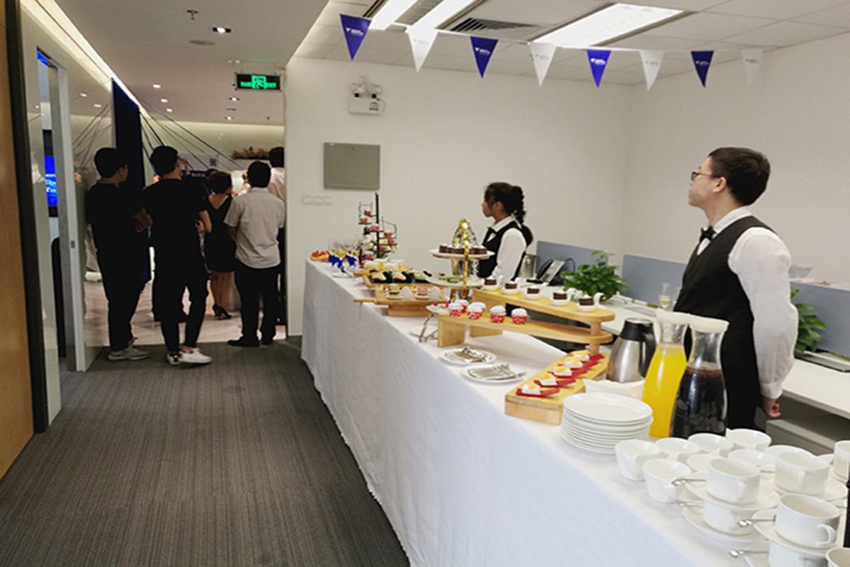 深圳粵海大廈開業(yè)茶歇